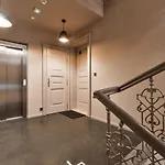 Apartamento Modern With Portable Ac And Cozy Terrace