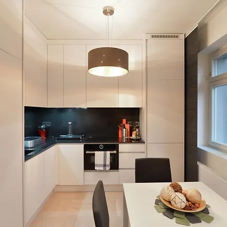 Modern With Portable Ac And Cozy Terrace Praga